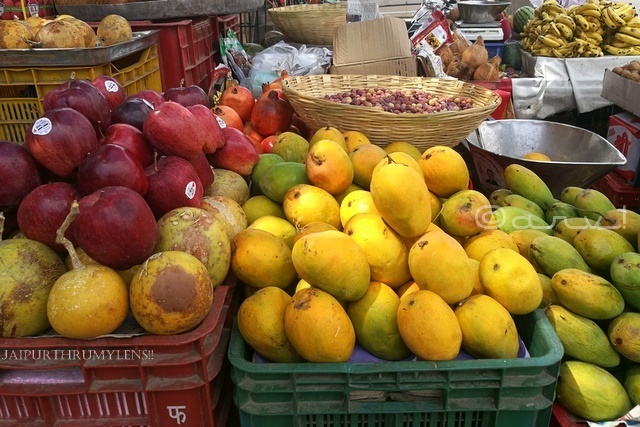 indian-mango-jaipur-fruit-market