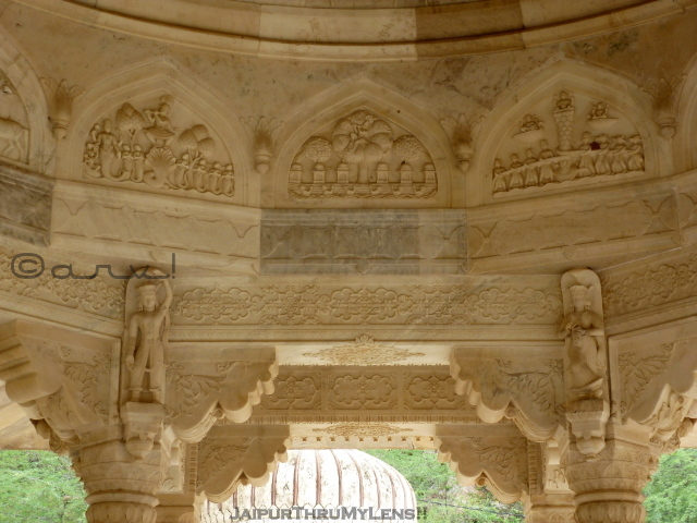 sawai-jai-singh-II-chhatri-tombs-royal-gaitore