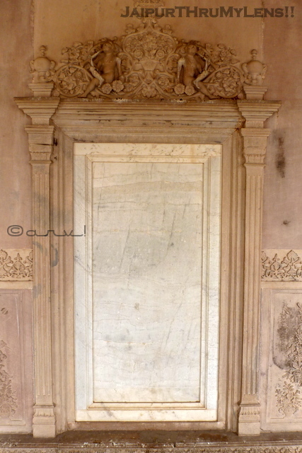 sawai-madho-singh-II-mausoleum-royal-gaitore-jaipur