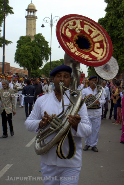 teej-festival-sawari-jaipur-taj-band