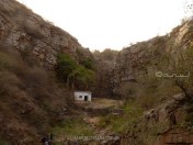water-valley-hathuni-kund-trek-jaipur
