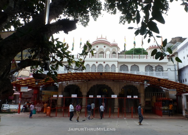 famous-ganesh-temple-jaipur-moti-dungari