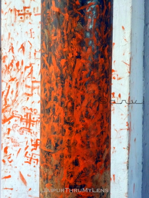 om-swastik-sign-moti-dungari-mandir-jaipur