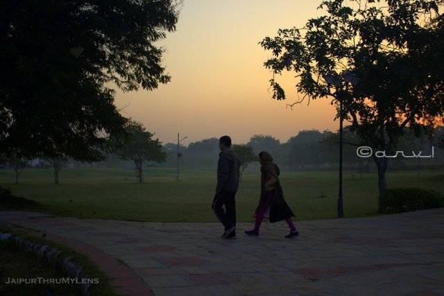 central-park-jaipur-for-couple-jogging-morning