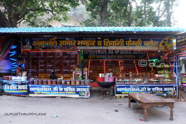 famous-pickle-shop-lohargal-near-jaipur-rajasthan