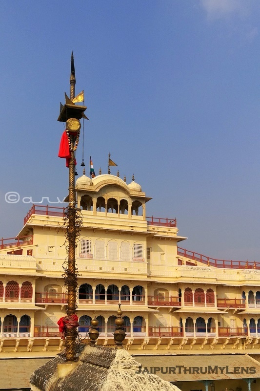 shiva-temple-city-palace-jaipur-raj-rajeshwar-trishul-damru
