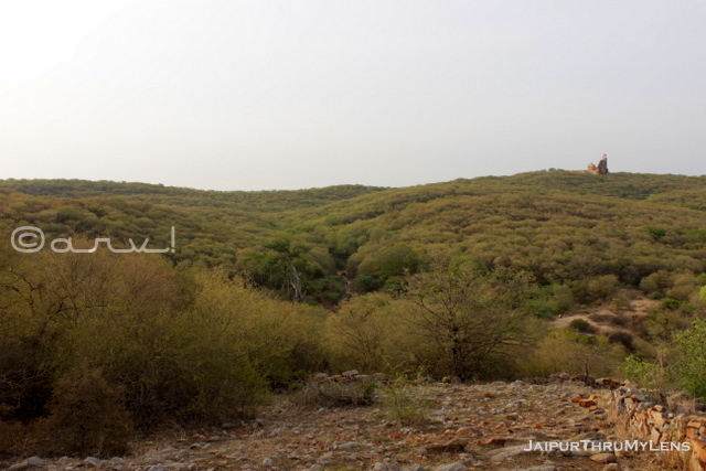 trekking-in-jaipur-hathuni-kund