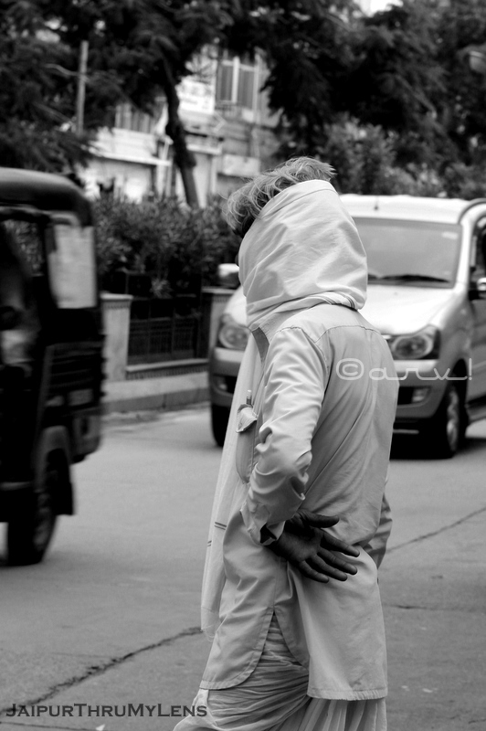 rajasthani-rural-man-with-traditional-clothes-jaipur-street-photography