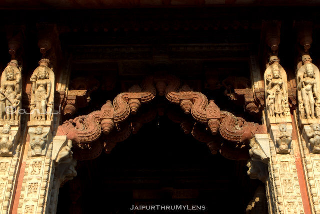 amer-heritage-walking-tour-toran-jain-temple