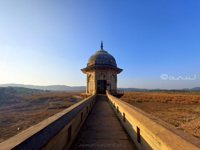 ramgarh-lake-dam-jaipur-pump-house-observation-deck