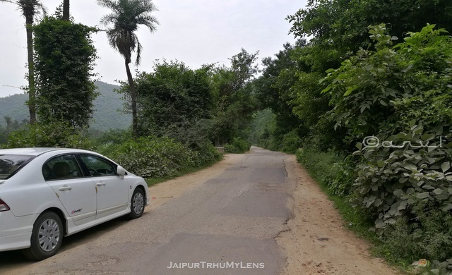 romantic-getaways-surrounded-by-hills-jaipur-ramgarh-lodge