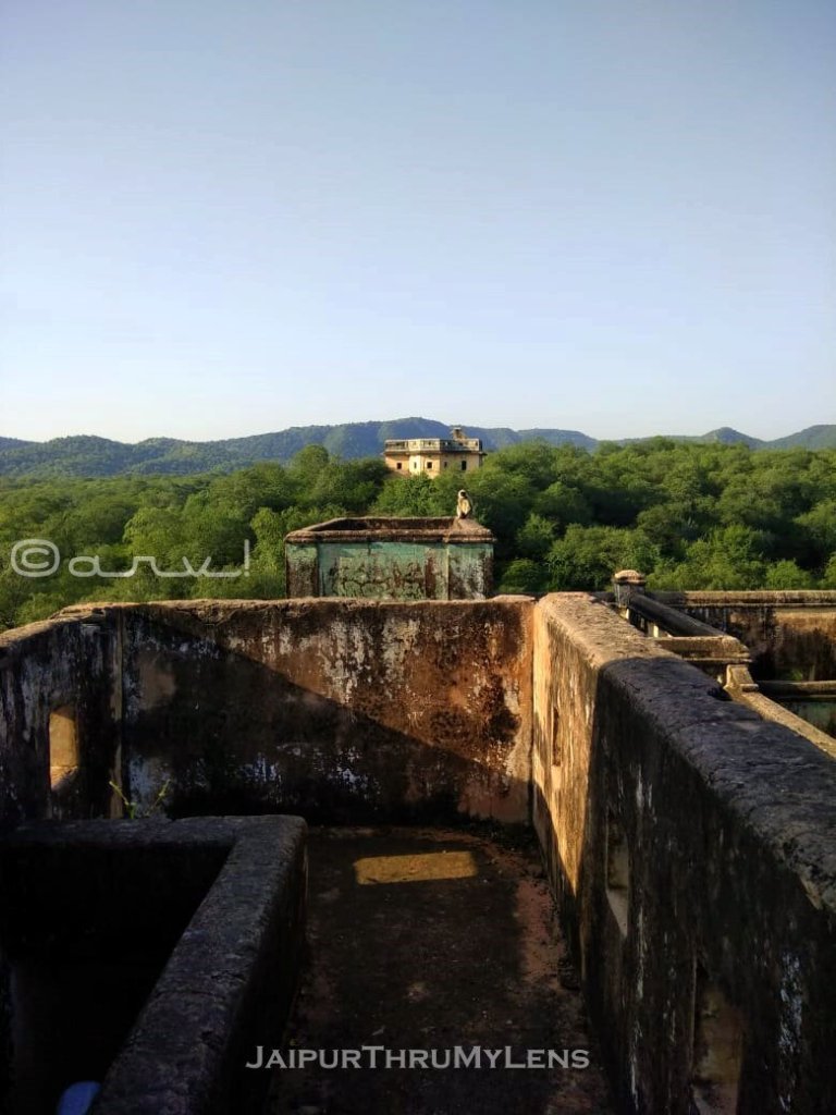 jaipur-tiger-hunting-lodge-colonial-india