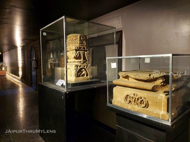 antique-hindu-temple-parts-choti-chaupar-museum-jaipur