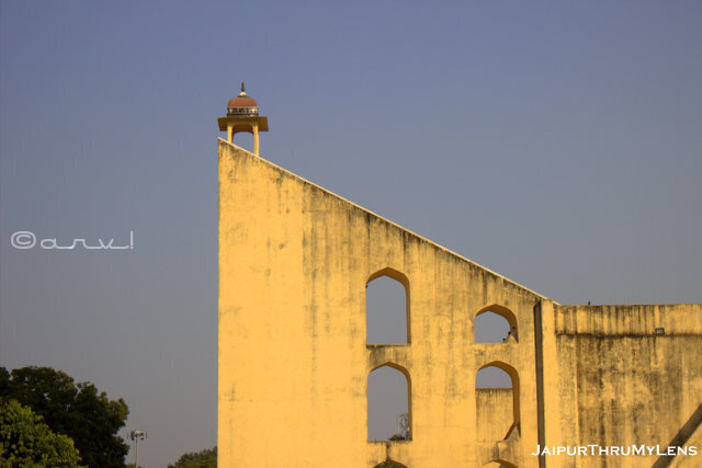 photo-vrihat-samrat-yantra-jaipur-jantar-mantar