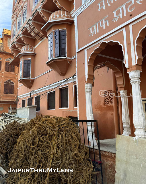 rajasthan-school-arts-craft-jaipur-restoration-jute-bamboo-scaffolding